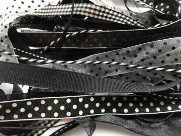 Black Ribbon Set