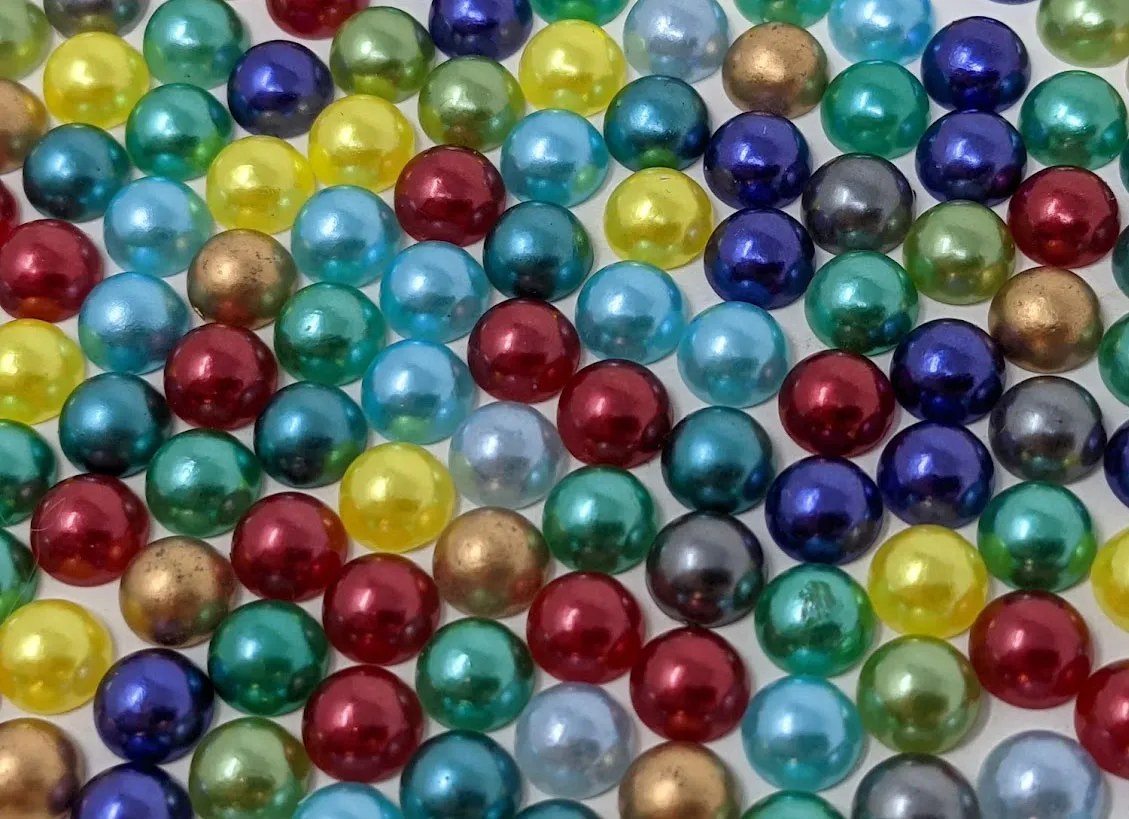 Rainbow Flat Back Pearls