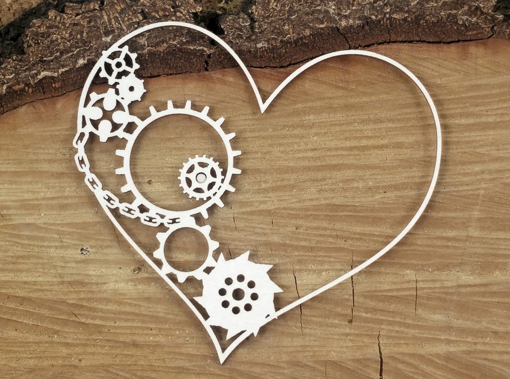 Steampunk Gear Heart Chipboard