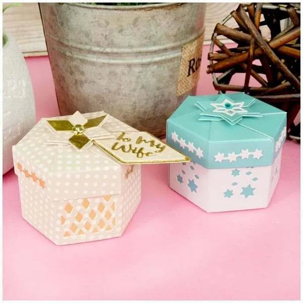 Star Topped Gift Box Moonstone Die Set